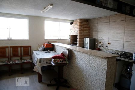 Casa à venda com 250m², 3 quartos e 3 vagasÁrea Gourmet - Churrasqueira