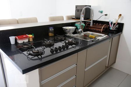 Casa à venda com 250m², 3 quartos e 3 vagasCozinha