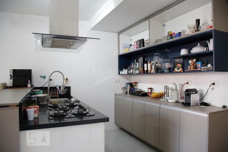 Casa à venda com 250m², 3 quartos e 3 vagasCozinha