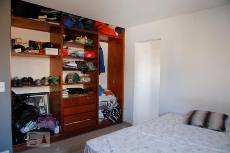 Casa à venda com 250m², 3 quartos e 3 vagasSuíte 3