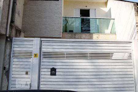 Casa à venda com 250m², 3 quartos e 3 vagasFachada