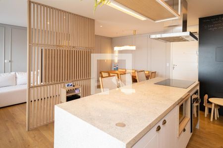 Apartamento à venda com 95m², 2 quartos e 2 vagas Apartamento à venda com 95m², 2 quartos e 2 vagasCozinha