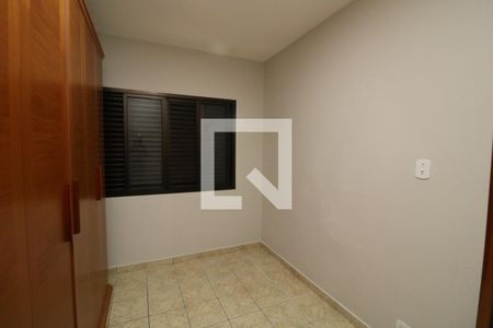 Quarto 2 de apartamento para alugar com 2 quartos, 52m² em Chácara Mafalda, São Paulo