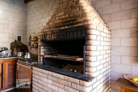 Casa à venda com 610m², 5 quartos e 6 vagas Casa à venda com 610m², 5 quartos e 6 vagasChurrasqueira