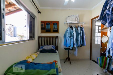 Casa à venda com 610m², 5 quartos e 6 vagas Casa à venda com 610m², 5 quartos e 6 vagasQuarto de serviço