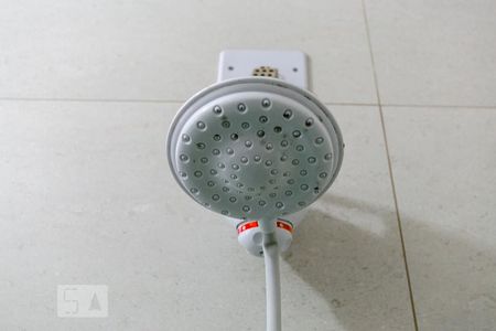 Casa à venda com 610m², 5 quartos e 6 vagas Casa à venda com 610m², 5 quartos e 6 vagasBanheiro de serviço