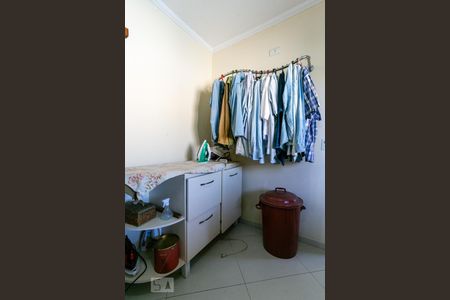 Casa à venda com 610m², 5 quartos e 6 vagas Casa à venda com 610m², 5 quartos e 6 vagasQuarto de serviço