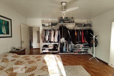 Casa à venda com 400m², 4 quartos e 2 vagas Casa à venda com 400m², 4 quartos e 2 vagasQuarto 3 - Suíte