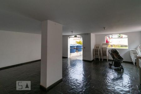 Apartamento à venda com 62m², 2 quartos e 1 vaga Apartamento à venda com 62m², 2 quartos e 1 vagaÁrea comum - Salão de festas