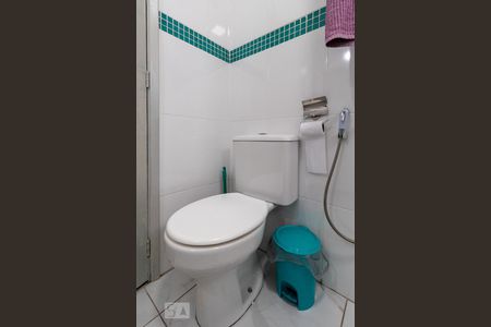 Apartamento à venda com 62m², 2 quartos e 1 vaga Apartamento à venda com 62m², 2 quartos e 1 vagaBanheiro