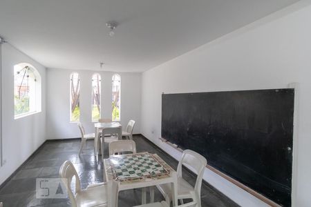 Apartamento à venda com 62m², 2 quartos e 1 vaga Apartamento à venda com 62m², 2 quartos e 1 vagaÁrea comum - Sala de leitura