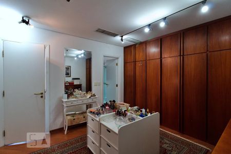 Apartamento para alugar com 480m², 4 quartos e 4 vagasCloset da Suíte 1