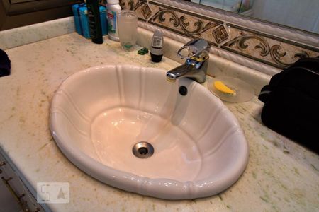 Apartamento para alugar com 480m², 4 quartos e 4 vagasBanheiro 2 da Suíte 1