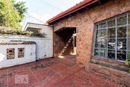 Casa à venda com 300m², 4 quartos e 4 vagasFachada