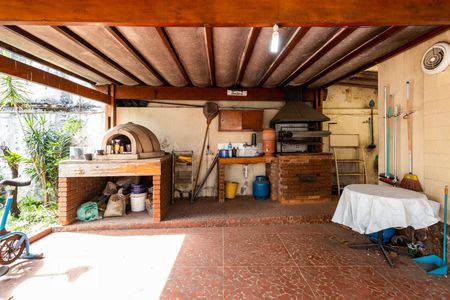 Casa à venda com 300m², 4 quartos e 4 vagasQuintal