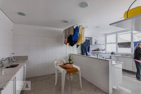 Casa à venda com 800m², 5 quartos e 10 vagas Casa à venda com 800m², 5 quartos e 10 vagasÁrea de Serviço Subbsolo