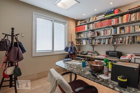 Casa à venda com 800m², 5 quartos e 10 vagas Casa à venda com 800m², 5 quartos e 10 vagasQuarto 2