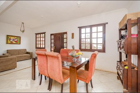 Sala de casa para alugar com 5 quartos, 272m² em Santa Lúcia, Belo Horizonte