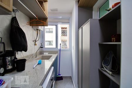 Apartamento à venda com 65m², 3 quartos e 2 vagas Apartamento à venda com 65m², 3 quartos e 2 vagasÁrea de Serviço