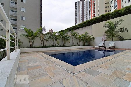 Apartamento à venda com 65m², 3 quartos e 2 vagas Apartamento à venda com 65m², 3 quartos e 2 vagasÁrea comum - Piscina