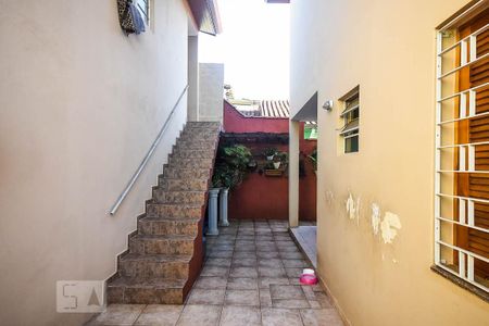 Casa à venda com 182m², 3 quartos e 2 vagas Casa à venda com 182m², 3 quartos e 2 vagasÁrea de serviço