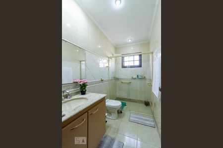 Casa à venda com 276m², 3 quartos e 2 vagasBanheiro social