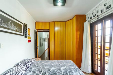 Casa à venda com 276m², 3 quartos e 2 vagasSuíte