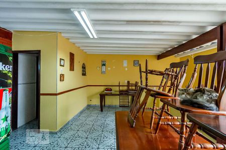 Casa à venda com 276m², 3 quartos e 2 vagasChurrasqueira