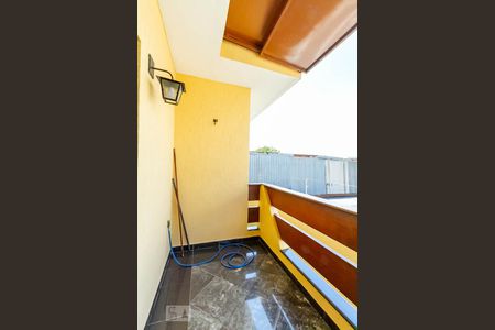 Casa à venda com 276m², 3 quartos e 2 vagasVaranda da suíte