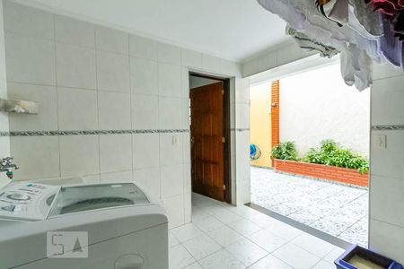 Casa à venda com 276m², 3 quartos e 2 vagasÁrea de serviço