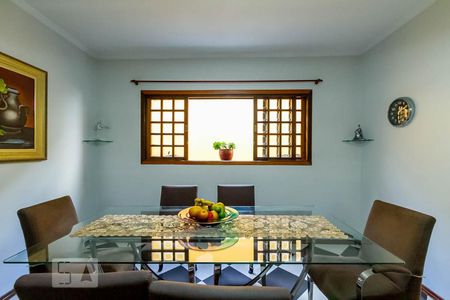 Casa à venda com 276m², 3 quartos e 2 vagasSala de jantar