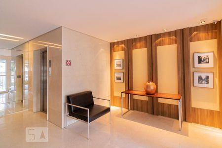 Apartamento à venda com 112m², 2 quartos e 2 vagas Apartamento à venda com 112m², 2 quartos e 2 vagasHall