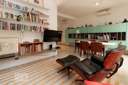 Apartamento à venda com 85m², 1 quarto e sem vaga Apartamento à venda com 85m², 1 quarto e sem vagaSala