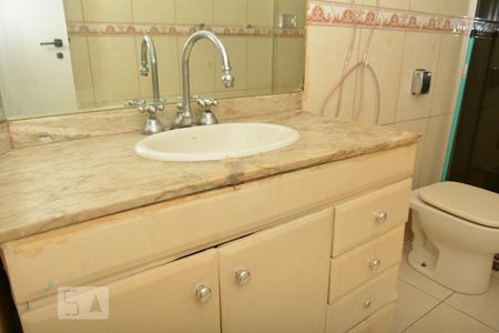 Apartamento à venda com 136m², 4 quartos e 1 vagaBanheiro principal