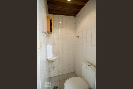 Casa à venda com 140m², 3 quartos e 2 vagas Casa à venda com 140m², 3 quartos e 2 vagasBanheiro 3