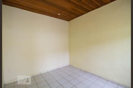 Casa à venda com 140m², 3 quartos e 2 vagas Casa à venda com 140m², 3 quartos e 2 vagasEdícula