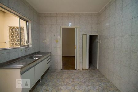 Casa à venda com 140m², 3 quartos e 2 vagas Casa à venda com 140m², 3 quartos e 2 vagasCozinha