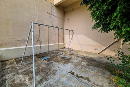 Apartamento à venda com 74m², 2 quartos e 2 vagasÁrea Comum - Playground