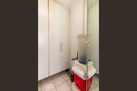 Apartamento à venda com 74m², 2 quartos e 2 vagasQuarto de Serviço