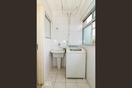 Apartamento à venda com 74m², 2 quartos e 2 vagasÁrea de Serviço