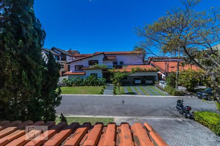 Casa de condomínio à venda com 350m², 4 quartos e 2 vagas Casa de condomínio à venda com 350m², 4 quartos e 2 vagasVista do Quarto 2
