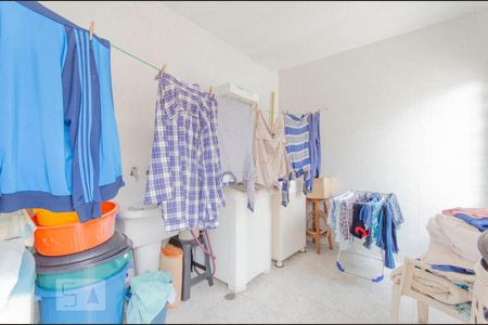 Casa à venda com 130m², 3 quartos e 1 vaga Casa à venda com 130m², 3 quartos e 1 vagaÁrea de Serviço 2