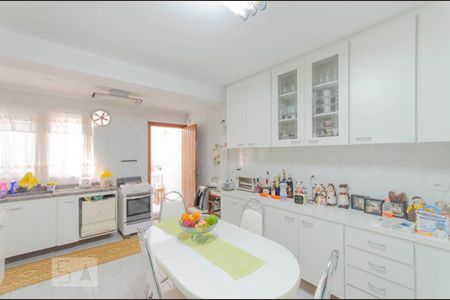 Casa à venda com 130m², 3 quartos e 1 vaga Casa à venda com 130m², 3 quartos e 1 vagaCozinha