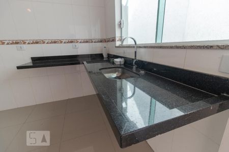 Casa à venda com 180m², 3 quartos e 5 vagas Casa à venda com 180m², 3 quartos e 5 vagasCozinha