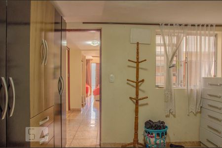 Casa à venda com 330m², 5 quartos e 4 vagas Casa à venda com 330m², 5 quartos e 4 vagasQuarto 2 da casa 2