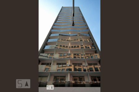 Studio à venda com 22m², 1 quarto e 1 vaga Studio à venda com 22m², 1 quarto e 1 vagaFachada