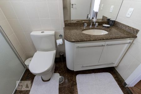 Apartamento à venda com 100m², 3 quartos e 2 vagas Apartamento à venda com 100m², 3 quartos e 2 vagasBanheiro da Suite