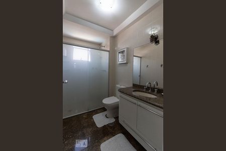 Apartamento à venda com 100m², 3 quartos e 2 vagas Apartamento à venda com 100m², 3 quartos e 2 vagasBanheiro da Suite