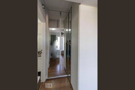 Apartamento à venda com 100m², 3 quartos e 2 vagas Apartamento à venda com 100m², 3 quartos e 2 vagasSuite