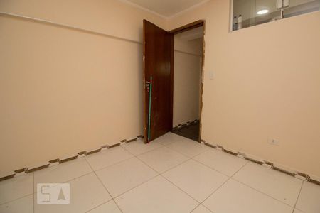 Quarto 1 de casa de condomínio para alugar com 2 quartos, 60m² em Vila Granada, São Paulo